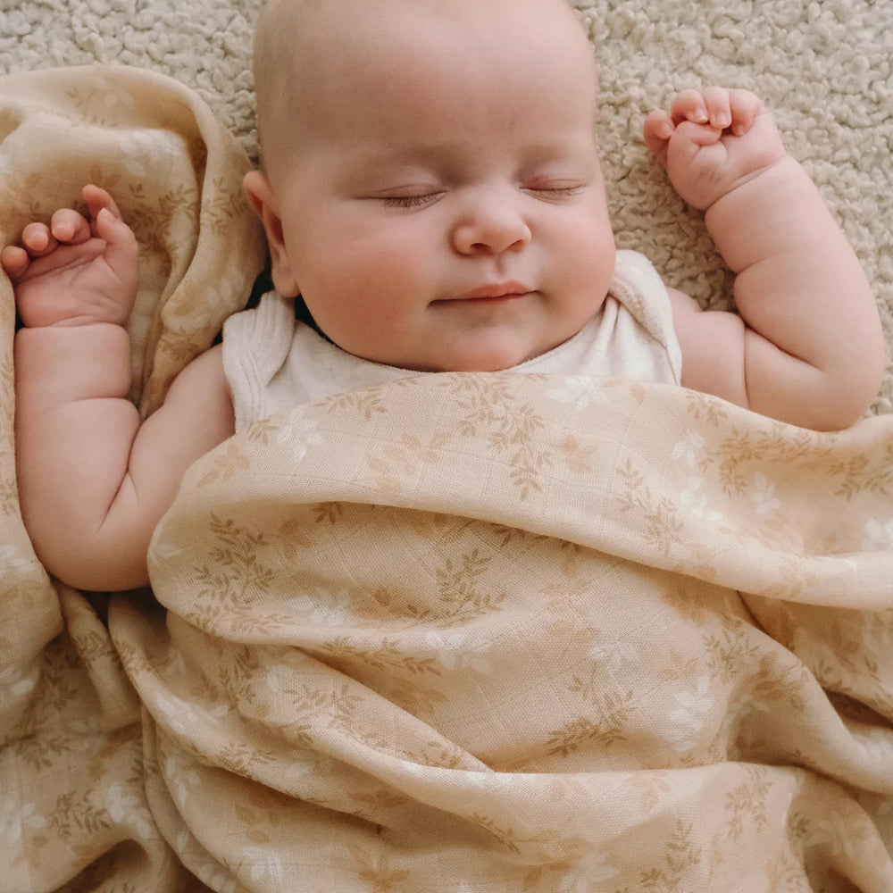 Cedarwood Organic Muslin Wrap Swaddle || FOX & FALLOW