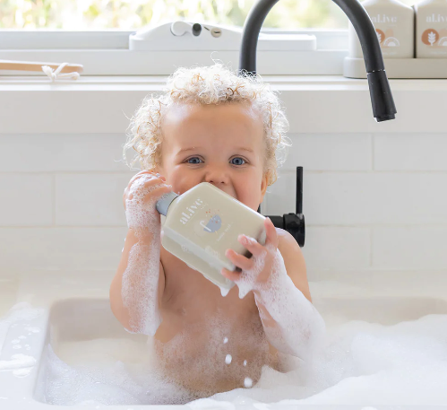 
            
                Load image into Gallery viewer, Apple Blossom Bubble Bath || AL.IVE BABY
            
        