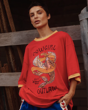 The Very Oversized Cowgirl Outlaw Tee - Red || SABBI