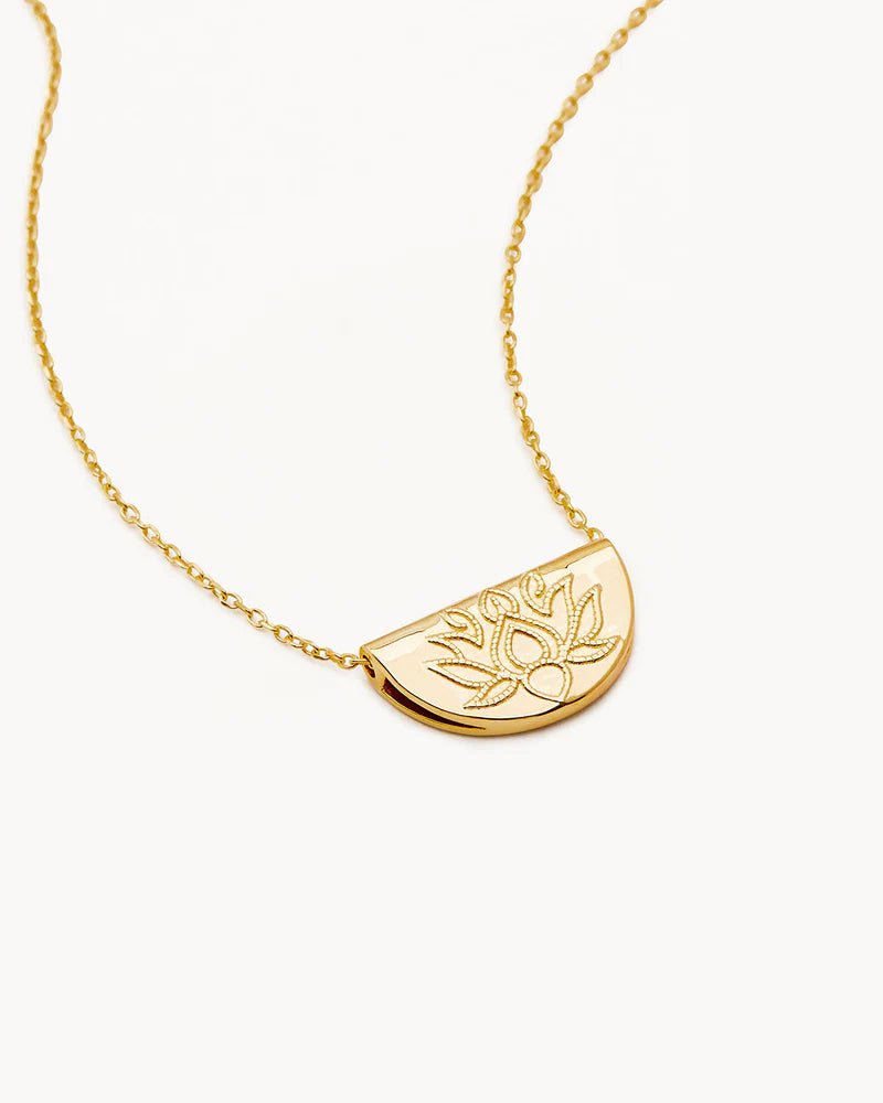 18K Gold Vermeil Short Lotus Necklace || BY CHARLOTTE
